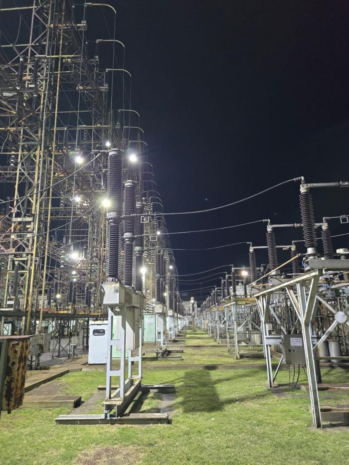 Iluminación y relamping 12